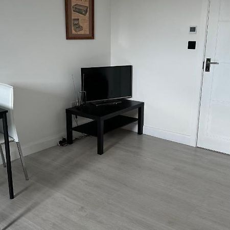 Stunning New 1 Bedroom Apartment Londres Exterior foto